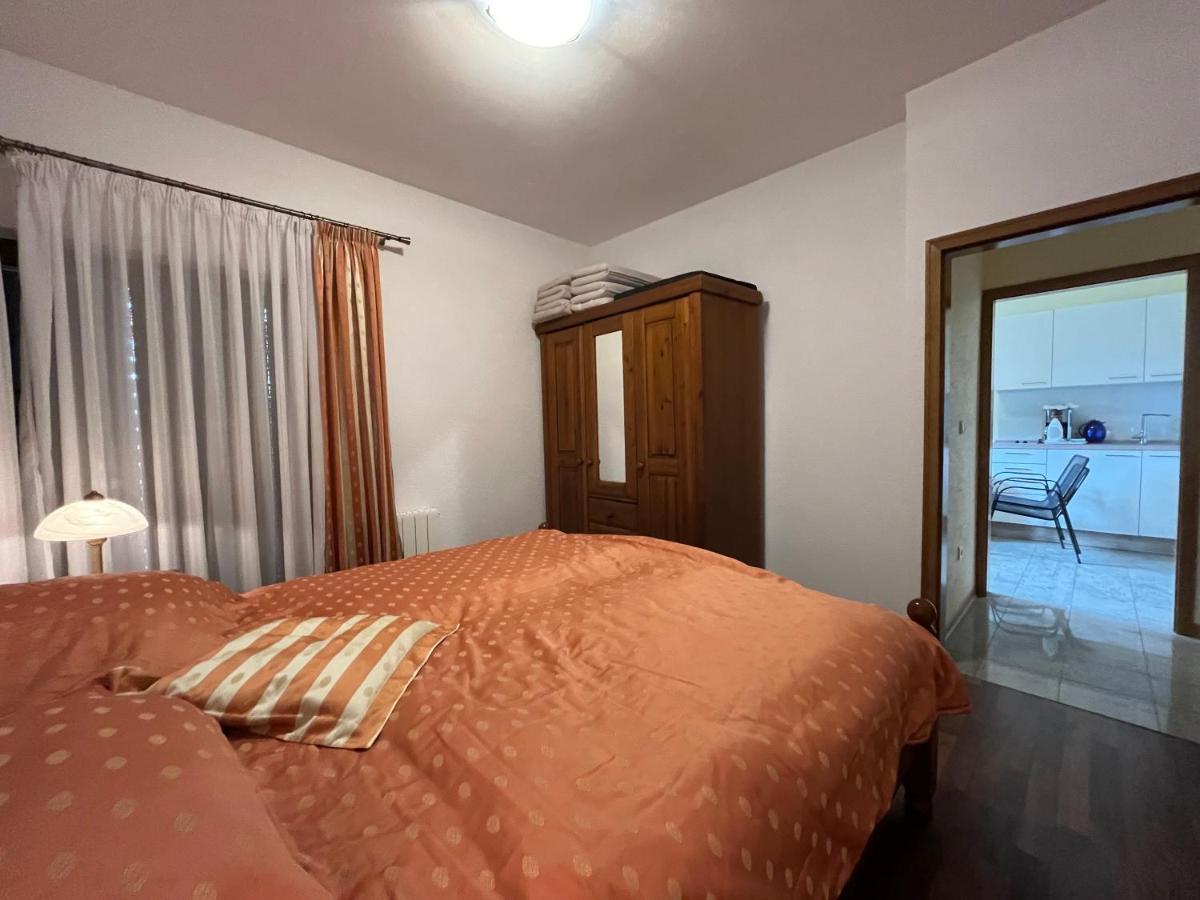 Holiday Apartments Sonne 로비니 외부 사진