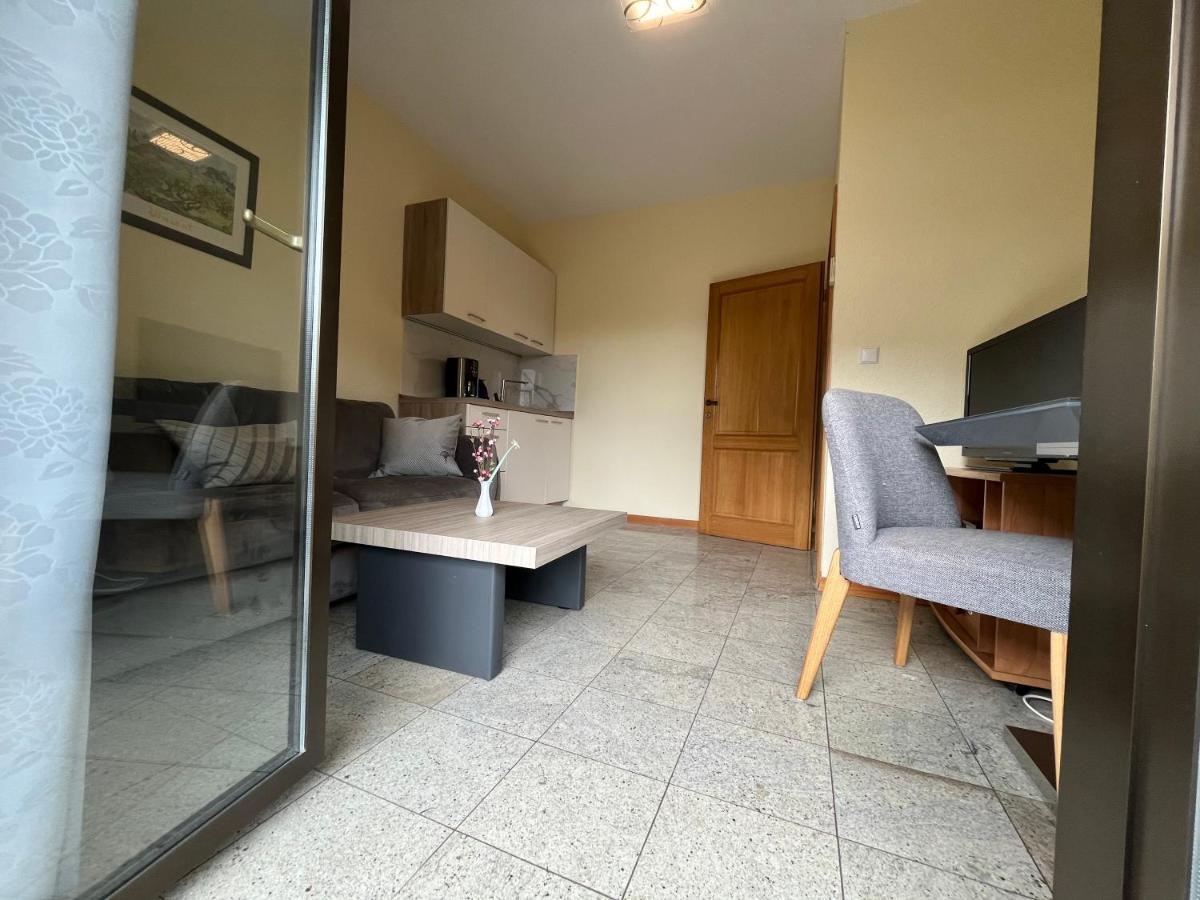 Holiday Apartments Sonne 로비니 외부 사진