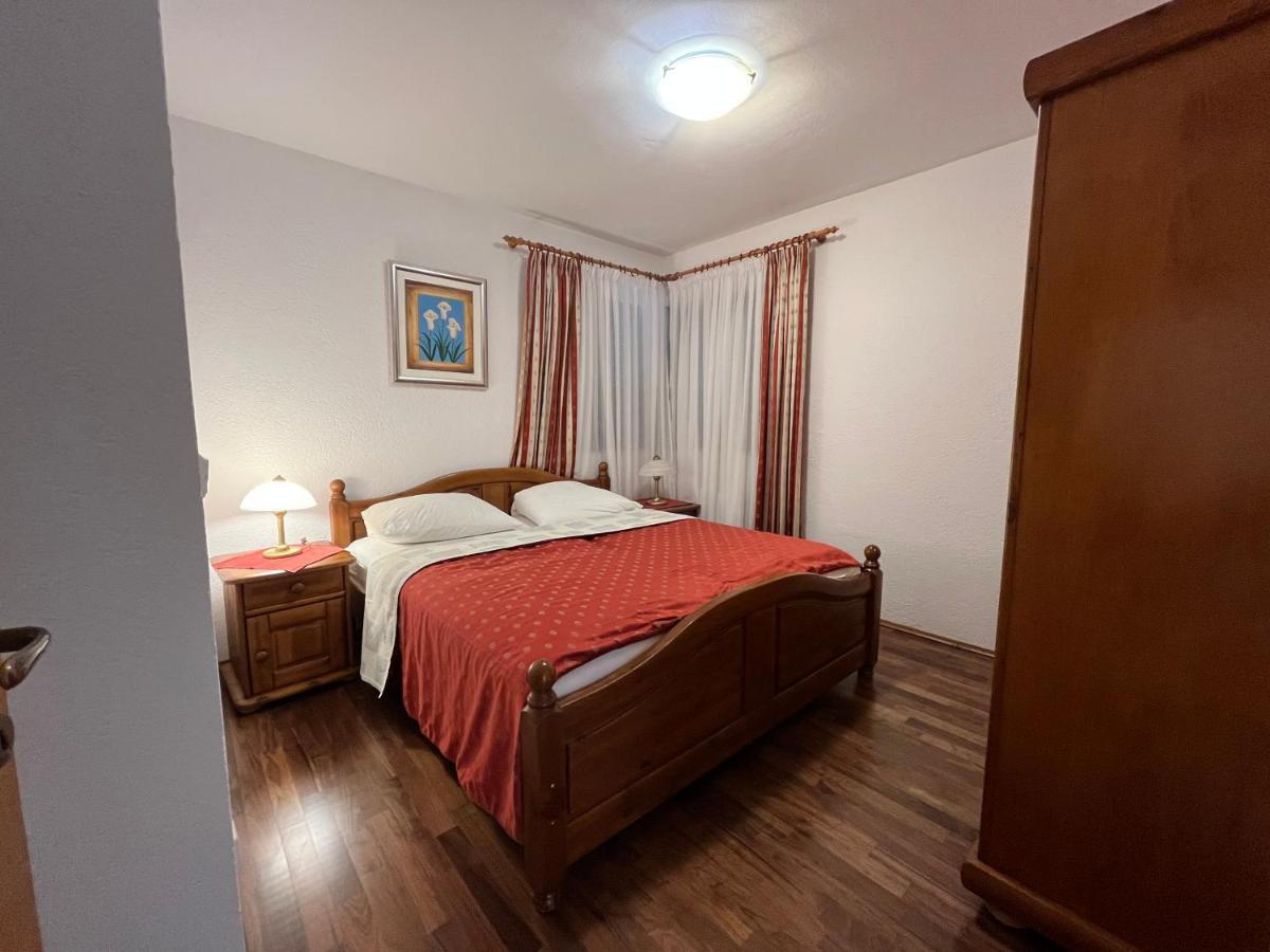 Holiday Apartments Sonne 로비니 외부 사진