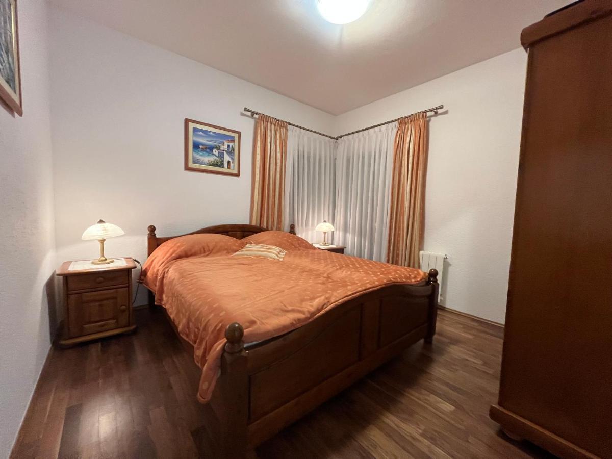 Holiday Apartments Sonne 로비니 외부 사진